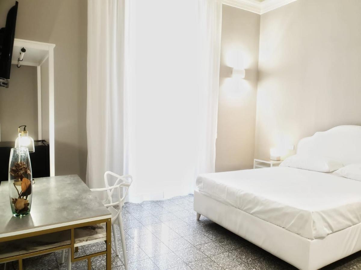 Palazzo La Piana Rooms カターニア エクステリア 写真