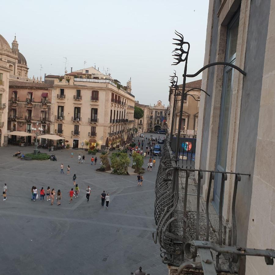 Palazzo La Piana Rooms カターニア エクステリア 写真