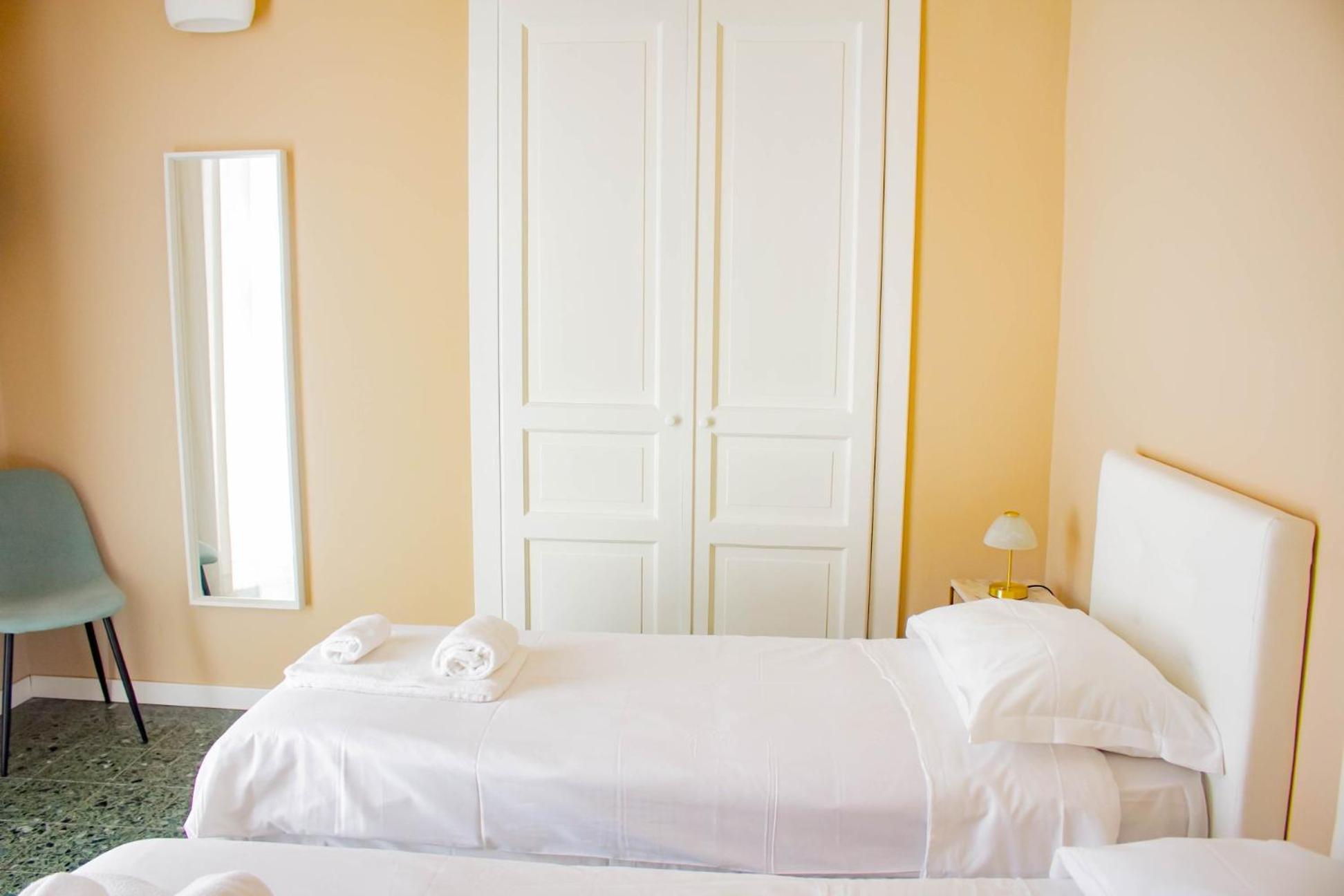 Palazzo La Piana Rooms カターニア エクステリア 写真